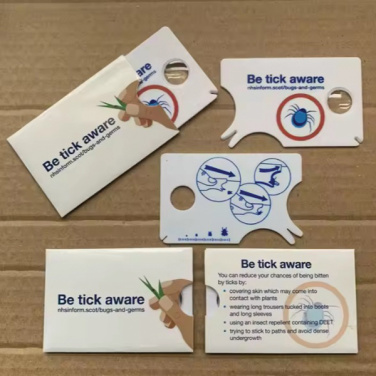 Logotrade reklamprodukter bild: Anpassat fästingborttagningsverktyg